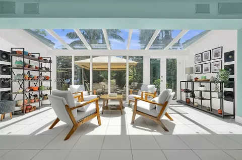 15540 SW 152nd Ter, Miami, FL 33187