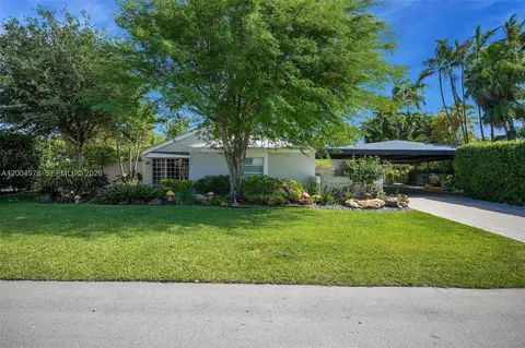 15540 SW 152nd Ter, Miami, FL 33187