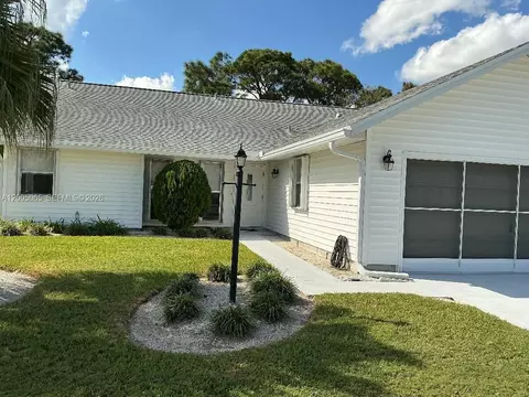 6910 SE Lillian Ct, Stuart, FL 34997