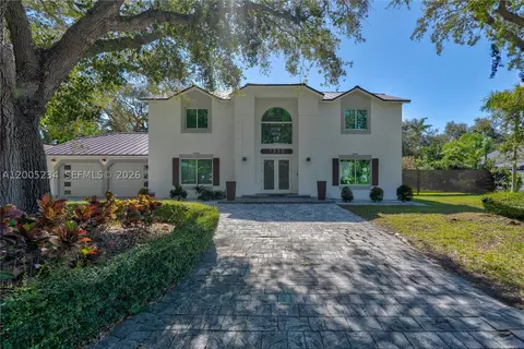 7330 SW 165th St, Palmetto Bay, FL 33157