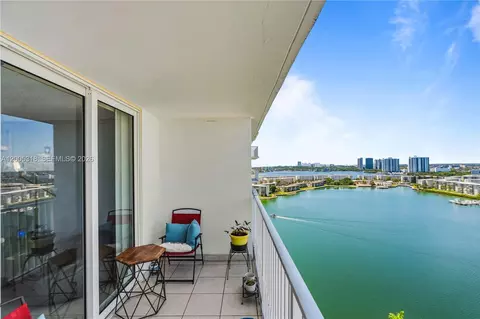 2851 NE 183rd St #2012E, Aventura, FL 33160