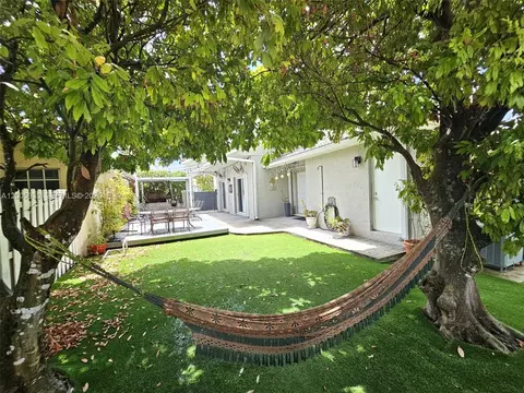 15429 SW 92nd St, Miami, FL 33196