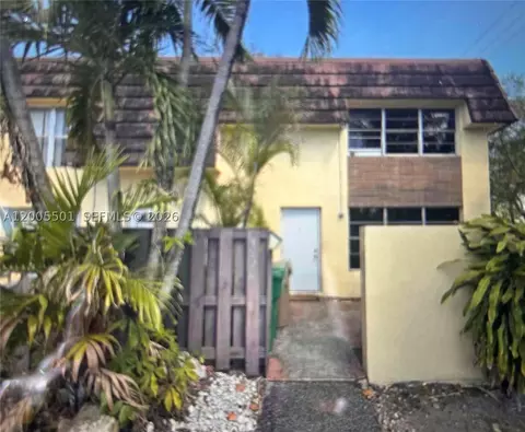 3820 SW 60th Ter #1, Davie, FL 33314