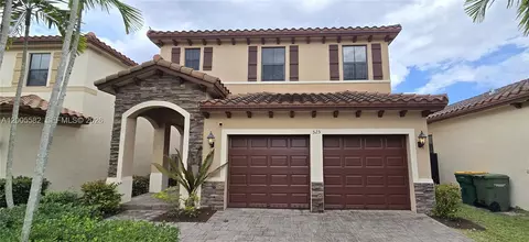 525 SE 34th Ter, Homestead, FL 33033