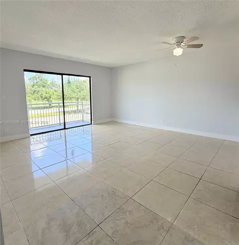 505 S Pine Island Rd #208B, Plantation, FL 33324