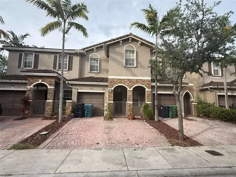 8979 SW 225th St, Cutler Bay, FL 33190