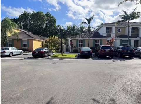 4268 NE 9th St, Homestead, FL 33033