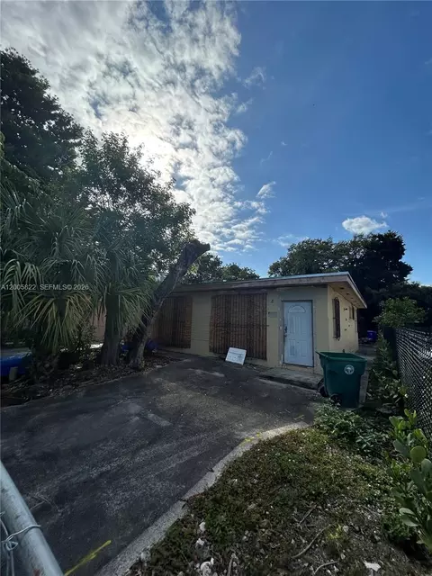 1780 NW 15th St, Miami, FL 33125