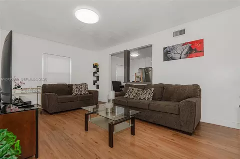 367 E 46th St, Hialeah, FL 33013