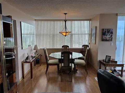 1200 NE Miami Gardens Dr #606W, Miami, FL 33179