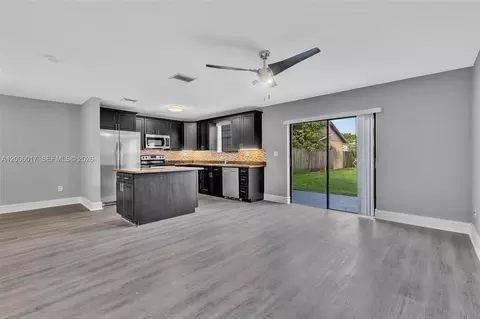 14212 NE 4th Ave, Miami, FL 33161