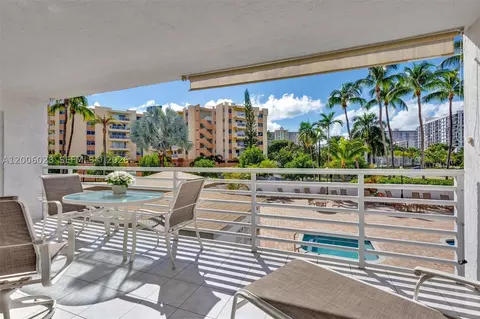17801 N Bay Rd #210, Sunny Isles Beach, FL 33160