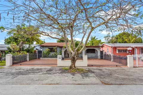 Exterior - 766 W 36th St, Hialeah, FL 33012 photo 4 of 17
