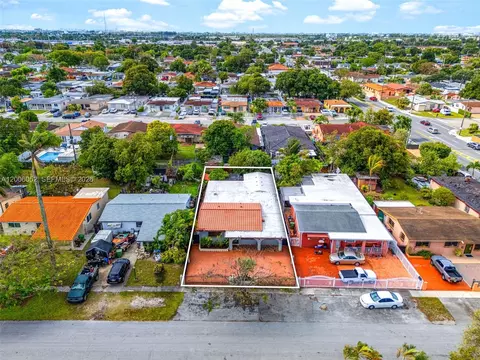 View/Area - 766 W 36th St, Hialeah, FL 33012 photo 2 of 9