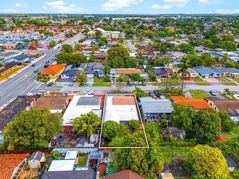 View/Area - 766 W 36th St, Hialeah, FL 33012 photo 4 of 9