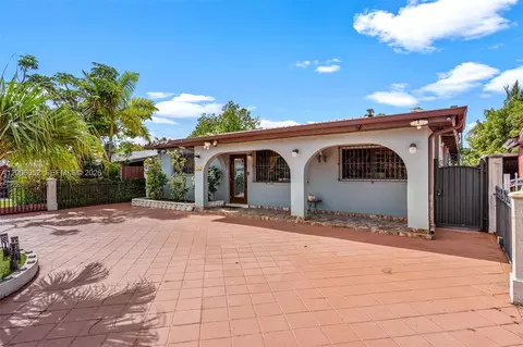 Exterior - 766 W 36th St, Hialeah, FL 33012 photo 7 of 17