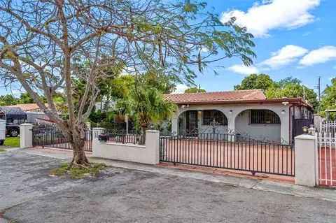 Exterior - 766 W 36th St, Hialeah, FL 33012 photo 6 of 17