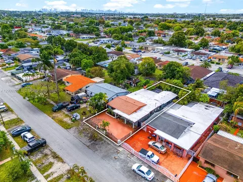 View/Area - 766 W 36th St, Hialeah, FL 33012 photo 3 of 9