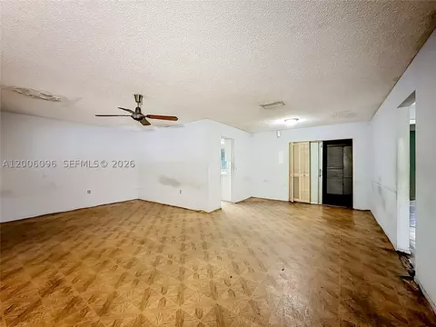 750 N Douglas Rd, Pembroke Pines, FL 33024