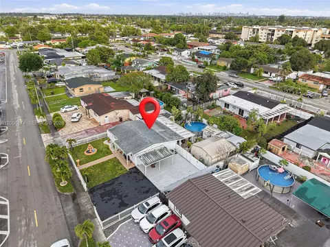 View/Area - 1132 W 71st St, Hialeah, FL 33014 photo 3 of 6
