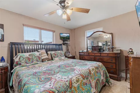 Bedroom - 1132 W 71st St, Hialeah, FL 33014 photo 1 of 2
