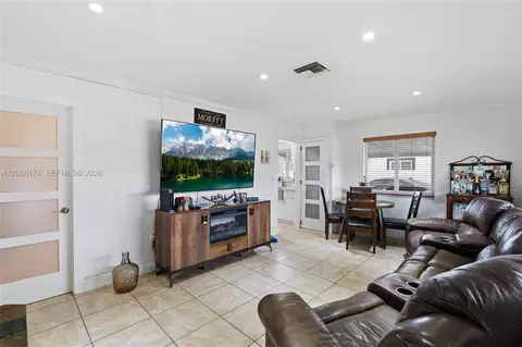 Other - 1132 W 71st St, Hialeah, FL 33014 photo 6 of 14