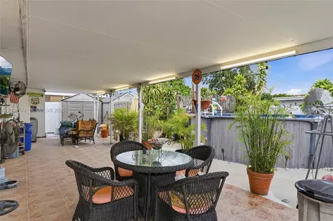 Other - 1132 W 71st St, Hialeah, FL 33014 photo 13 of 14