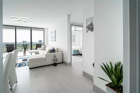 19707 Turnberry Way #18C, Aventura, FL 33180