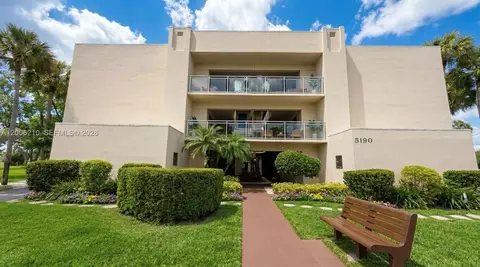 5190 Las Verdes Cir #115, Delray Beach, FL 33484