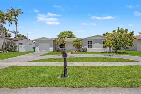 12001 SW 118th St, Miami, FL 33186