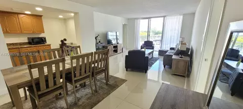 18011 Biscayne Blvd #402, Aventura, FL 33160