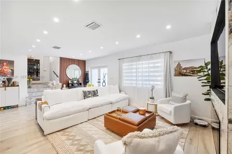 Other - 14830 N Spur Dr, Miami, FL 33161 photo 5 of 28