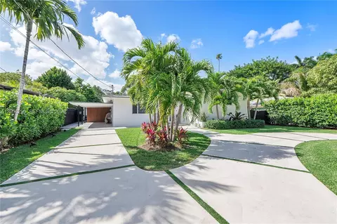 Exterior - 14830 N Spur Dr, Miami, FL 33161 photo 20 of 26