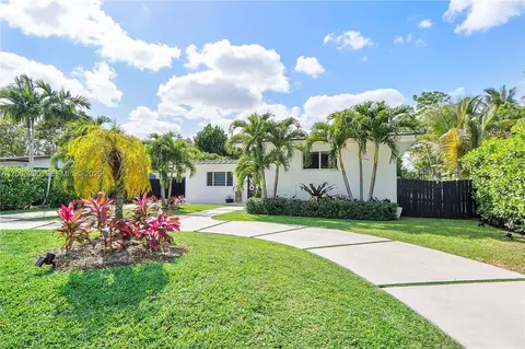 Exterior - 14830 N Spur Dr, Miami, FL 33161 photo 25 of 26