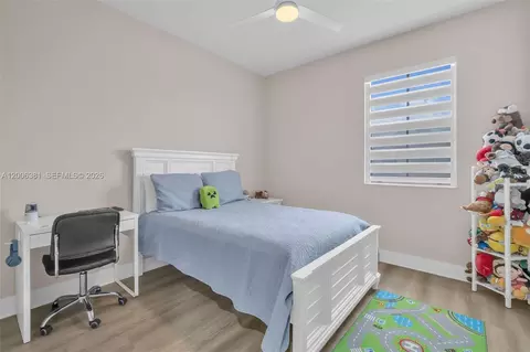 Bedroom - 3525 W 94th St, Hialeah, FL 33018 photo 5 of 5