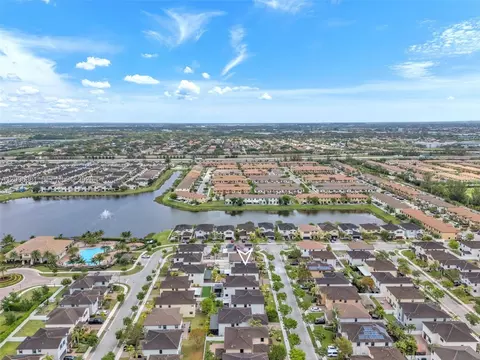 View/Area - 3525 W 94th St, Hialeah, FL 33018 photo 10 of 12