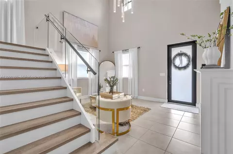 Entry Way - 3525 W 94th St, Hialeah, FL 33018 photo 2 of 2