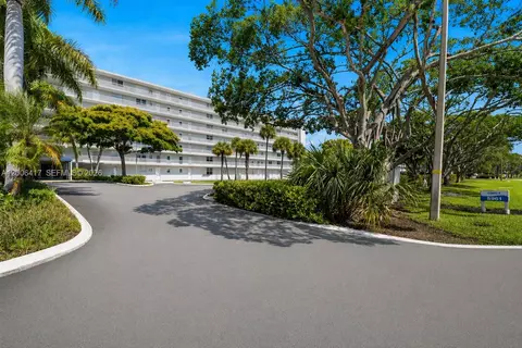 5961 NW 2nd Ave # 403, Boca Raton, FL 33487