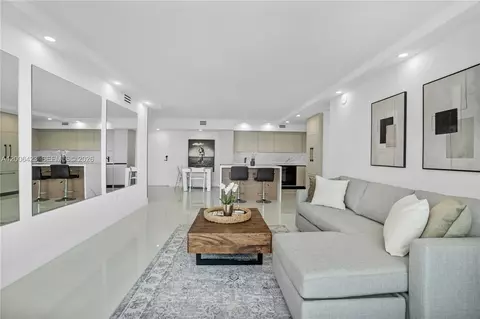 1155 Brickell Bay Dr #2003, Miami, FL 33131