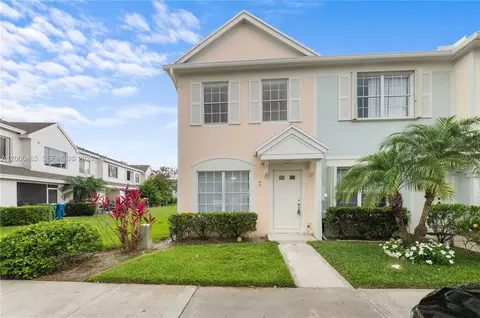 40 Simonton Cir #40, Weston, FL 33326