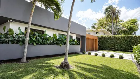 2110 NE 191st Dr, North Miami Beach, FL 33179