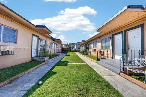 2110 NW 24th St, Miami, FL 33142