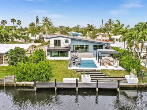 2448 Okeechobee Ln, Fort Lauderdale, FL 33312