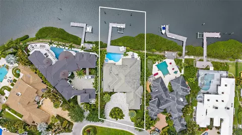 121 Commodore Dr, Jupiter, FL 33477