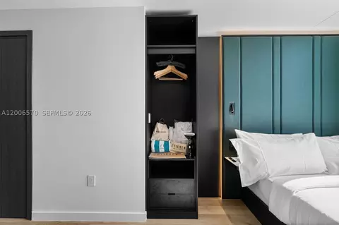 20 NE 11th St #4012A, Miami, FL 33132