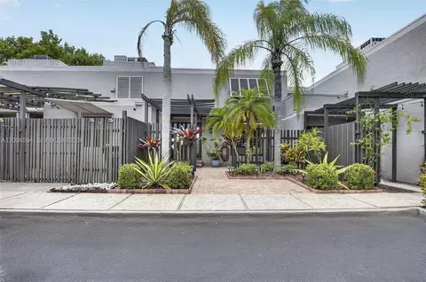 11254 NW 15th Ct, Pembroke Pines, FL 33026