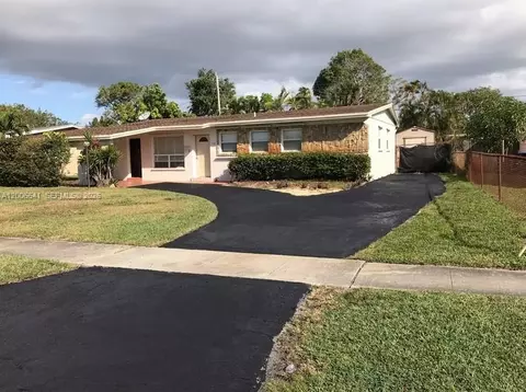 1118 NW 43rd Ter, Lauderhill, FL 33313