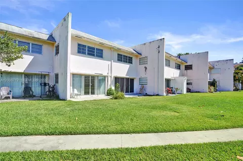 7344 SW 82nd St #C114, Miami, FL 33143