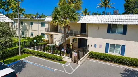 8615 SW 68th Ct #22, Pinecrest, FL 33156