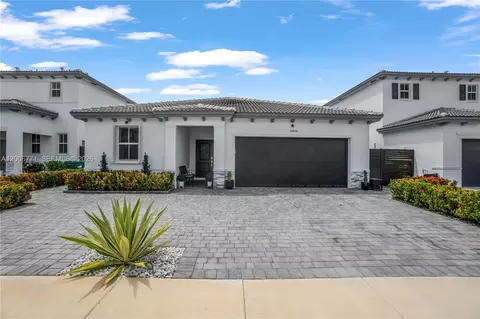 14836 SW 162nd St, Miami, FL 33187